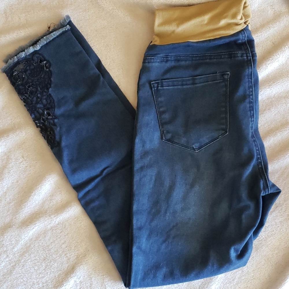 EUC Mom & Co Maternity skinny jeans size small